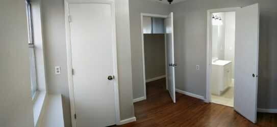 Building Photo - Looking for a home or an office space...Come take a look!!