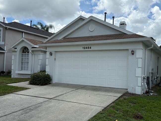 Photo - 12464 Castlemain Trl. House