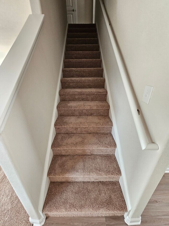Foto del edificio - Brand New 3BR Home Minutes from the Airport