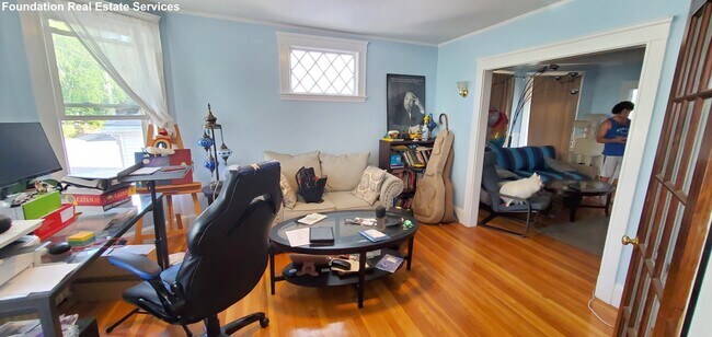 Foto del edificio - 16 Saunders St
