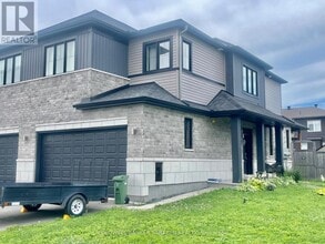 Building Photo - 125 Jardiniere St