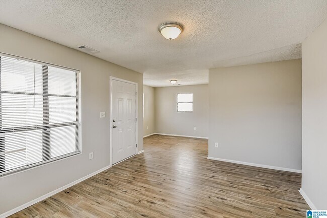 Building Photo - 3338 30th Way N