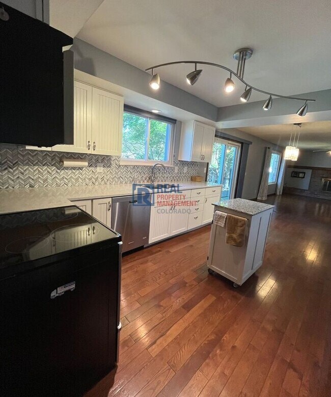 Building Photo - 4044 Cypress Ct