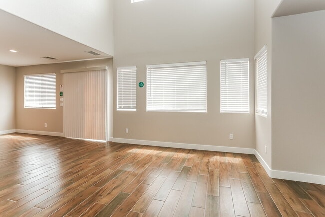 Building Photo - 9120 Spoonbill Ridge Pl