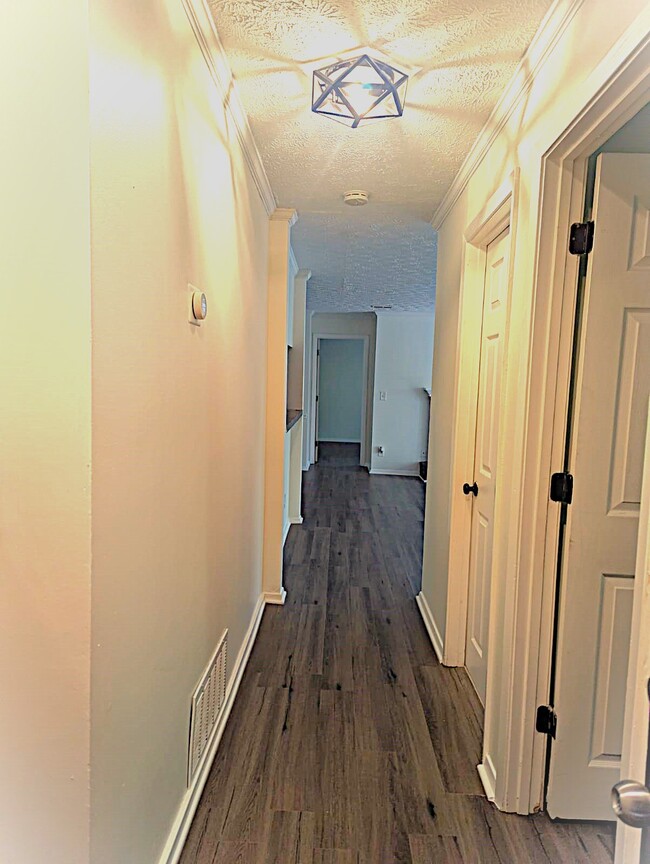 Building Photo - 101 Warm Springs Cir