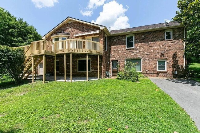Building Photo - 2 bedroom in Whites Creek TN 37189