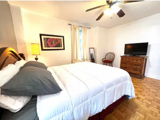 Building Photo - High Rise Luxury