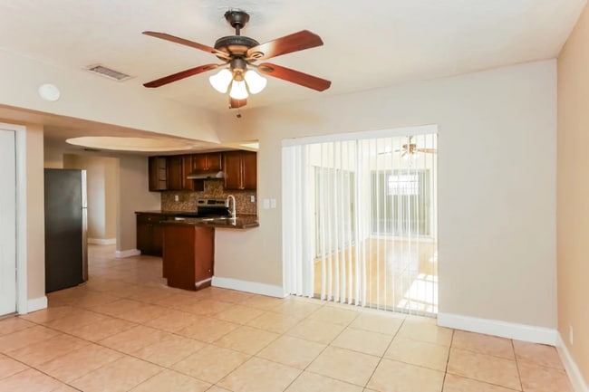 Foto del edificio - 3291 SW 40th St