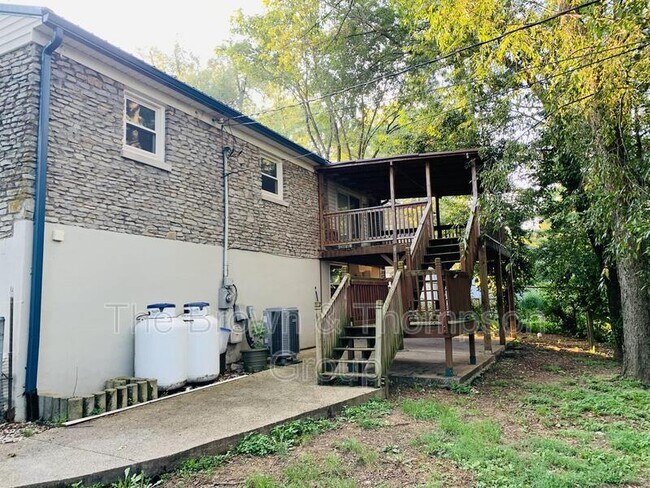 Building Photo - 312 Tulane Dr