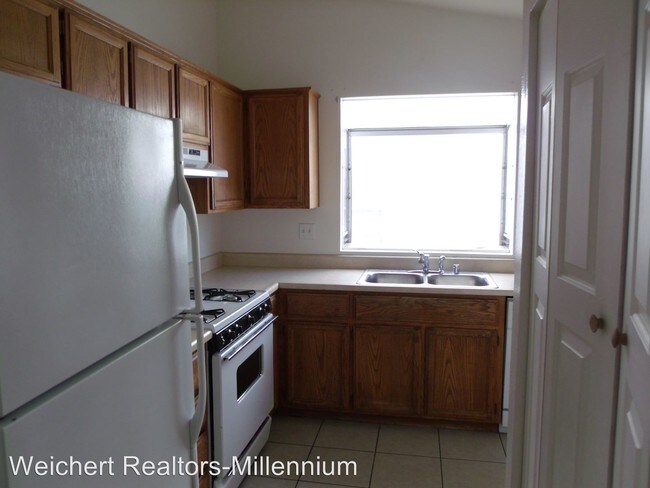 Building Photo - 2 br, 1.5 bath House - 1601 Lorna Dr.