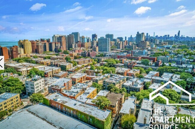 Photo - 622 W Roscoe St Apartment