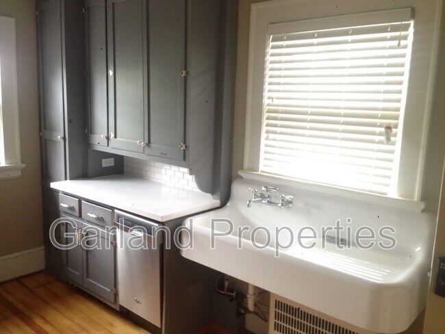 Foto del edificio - 356 Walnut Ave SW