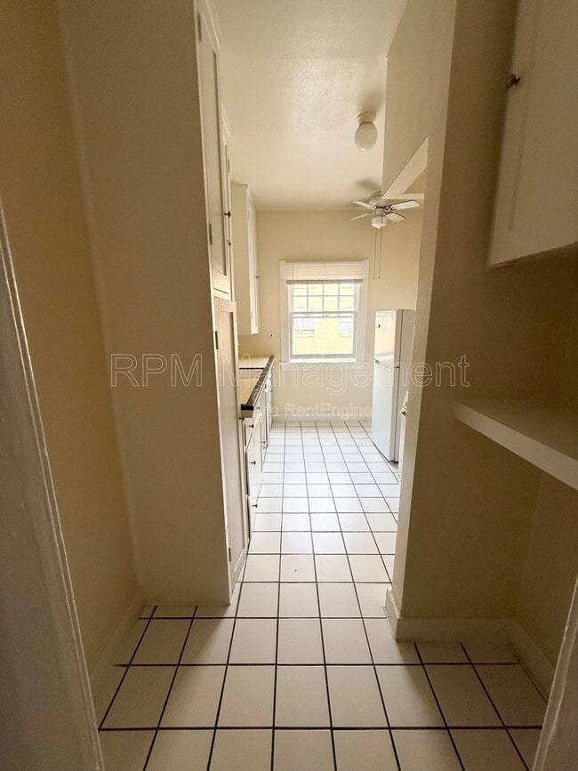 Building Photo - 1825 Ivar Ave