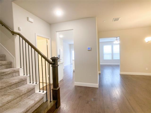 Building Photo - 6417 Hermosa Dr
