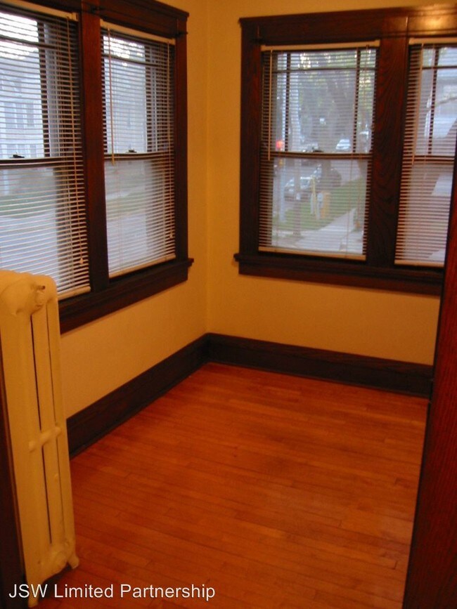 Building Photo - 318 Norris Ct