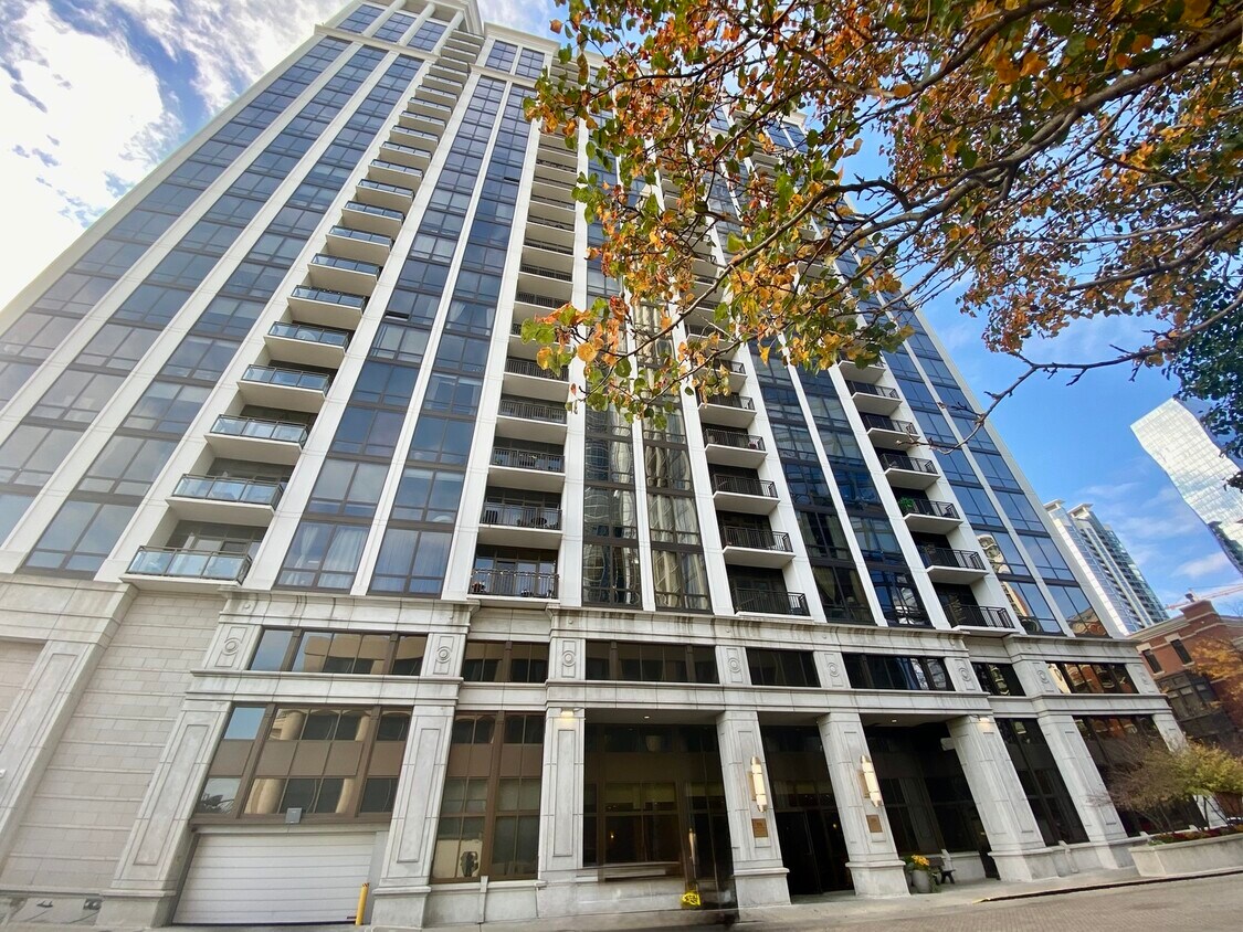 Primary Photo - 233 E 13th St
