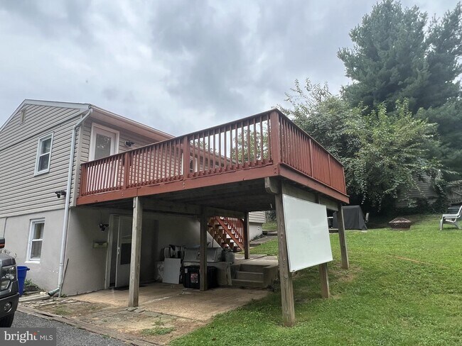 Building Photo - 5808 Meridale Rd