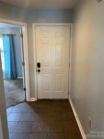 Foto del edificio - 9025 J M Keynes Dr