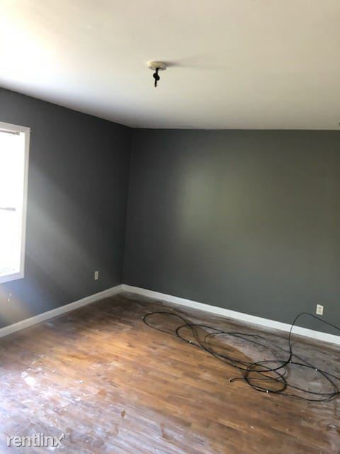 Building Photo - 3 br, 2 bath Duplex - 1057 Bond St