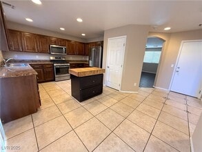 Building Photo - 968 Valetta Flat Ave