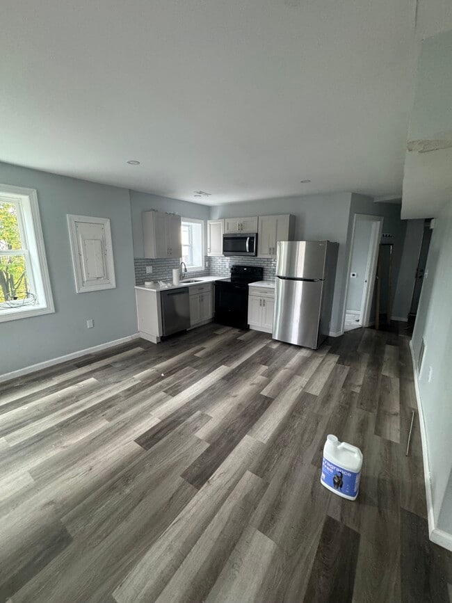 Foto del edificio - 529 W 7th St