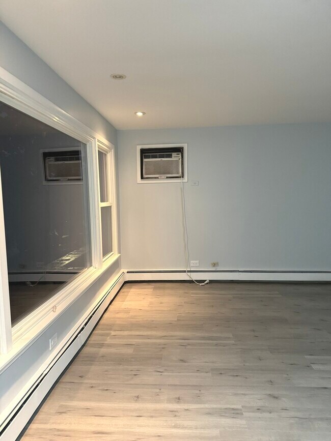 Foto del edificio - 82 Luella Ave