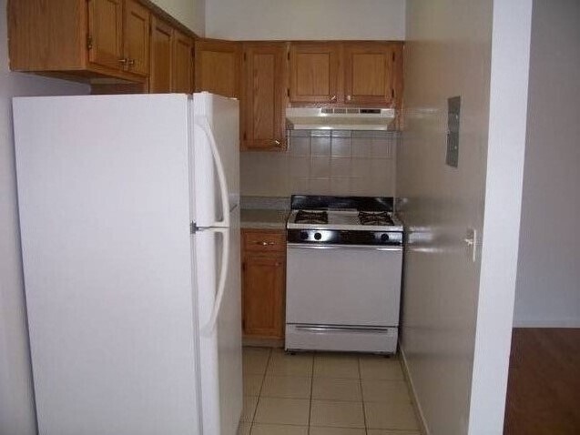 Building Photo - 220 Palisade Ave