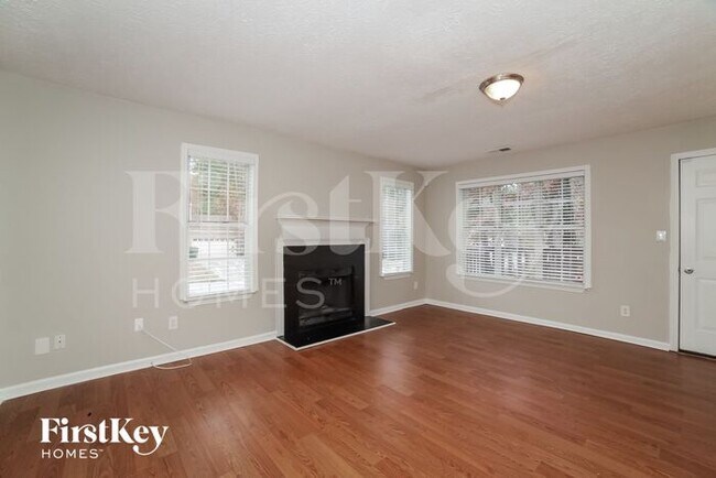 Building Photo - 5830 Burdett Ridge Dr