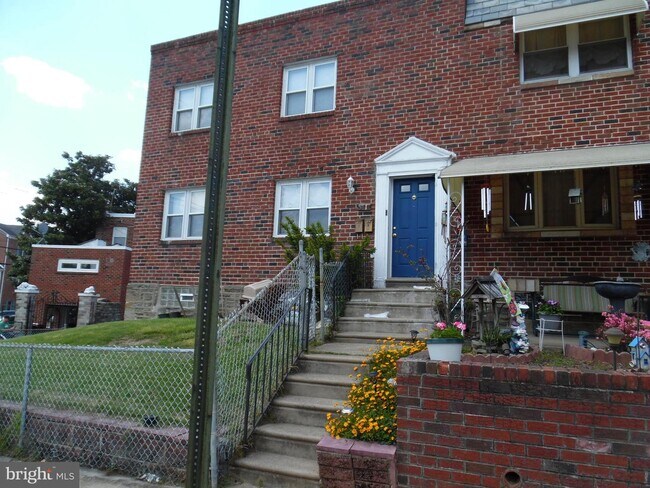 Building Photo - 3617 Merrick Rd