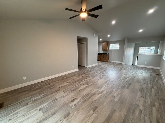 Foto del edificio - 1331 Lynn Ave