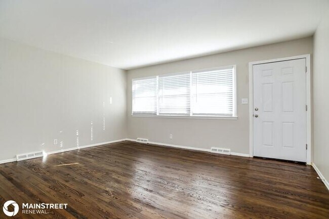 Foto del edificio - 826 S MAIN ST, LIBERTY, MO 64068
