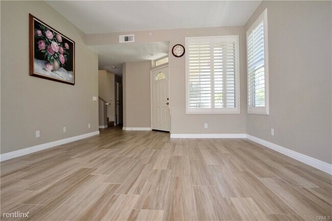 Building Photo - 3 br, 3 bath Condo - 2330 Tryall