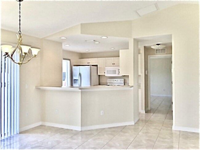 Building Photo - 2183 Hopwood Rd