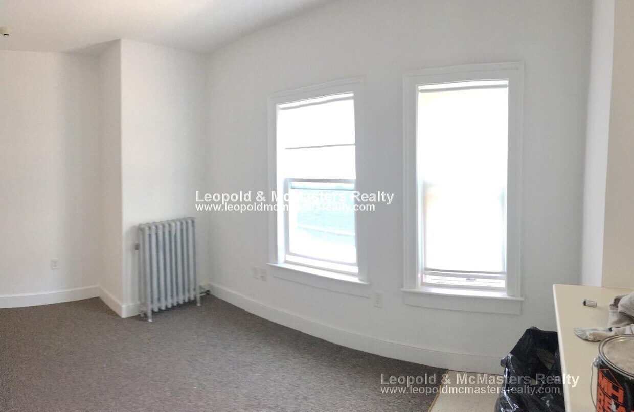 456 Salem St Unit 2, Medford, MA 02155 Apartments in Medford, MA