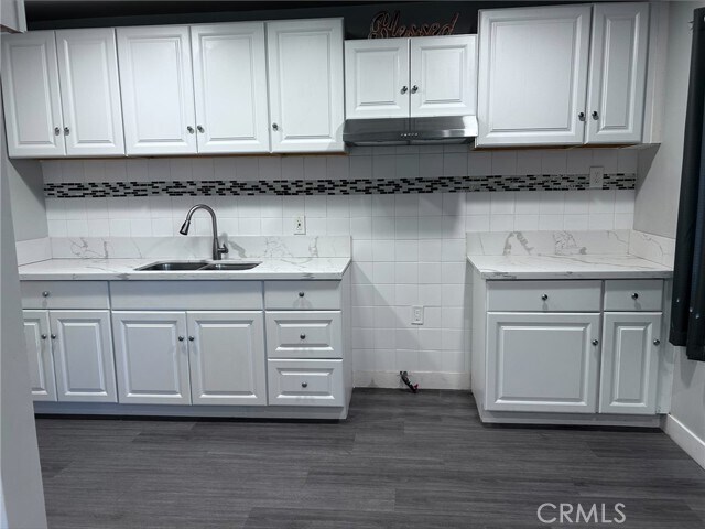 Foto principal - 11724 S Vermont Ave