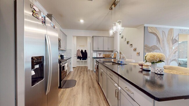 Building Photo - 4110 Steel Wy