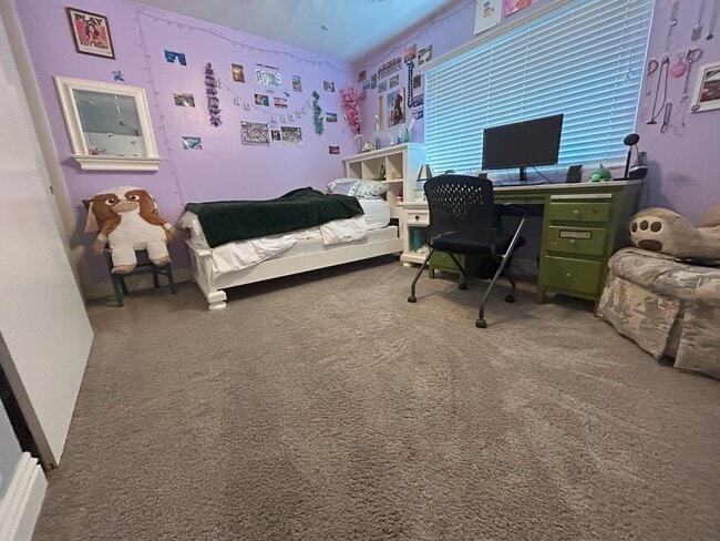 Building Photo - 218 El Camino Ln