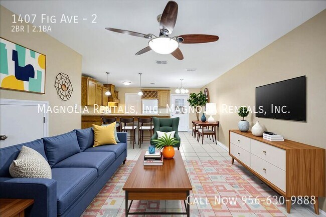 Building Photo - 1407 W Fig Ave