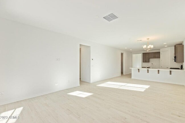Foto del edificio - 32362 N 122nd Dr