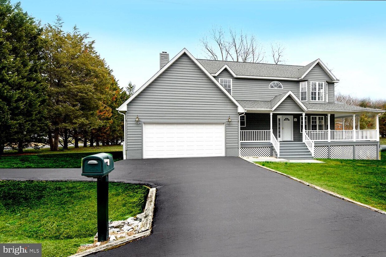 Primary Photo - 601 Harbor Dr