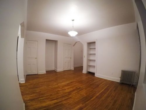 Foto del edificio - 348 W 23rd St