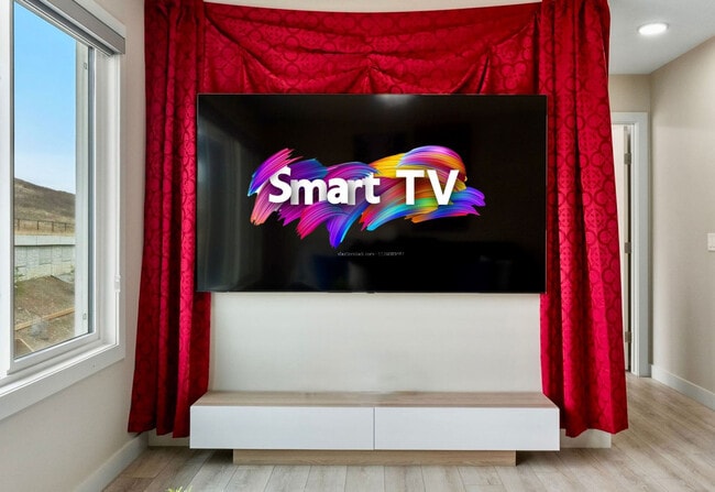 Photo du bâtiment - 125 Evansridge Pl NW