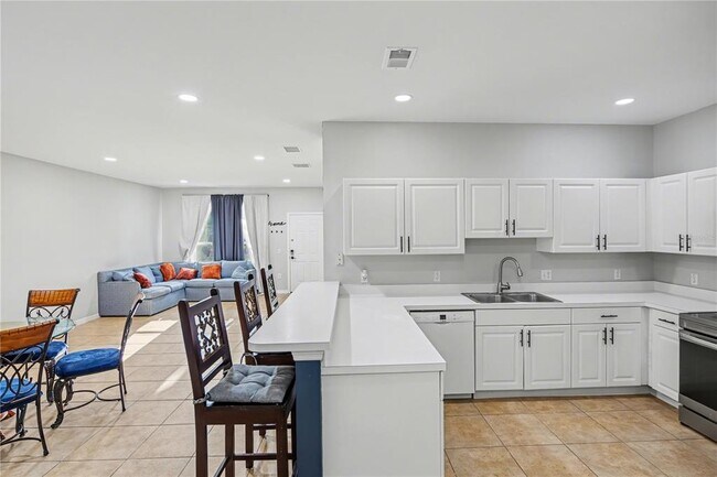 Foto del edificio - 3158 Sun Lake Ct