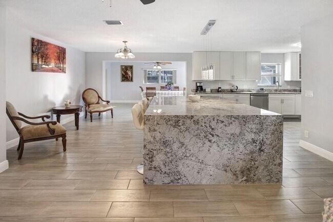 Foto del edificio - 120 Park Ln E