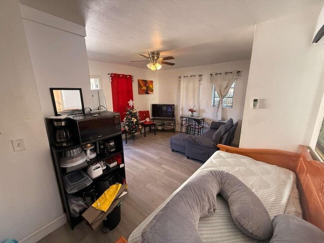 Foto del edificio - 126 SE 10th St