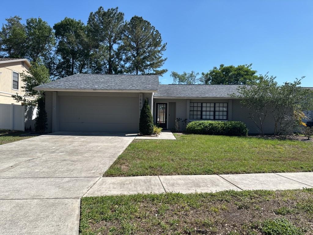 Foto principal - 15809 Hound Horn Ln