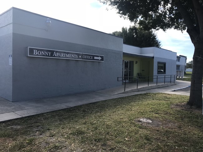 Bonny Apartments Lakeland