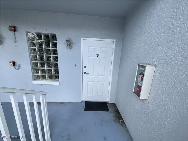 Foto del edificio - 8358 Bernwood Cove Loop