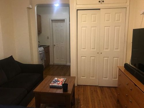 Foto del edificio - 308 E 80th St