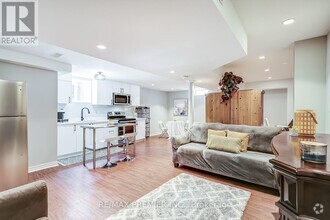 Building Photo - 13 Silvervalley Dr